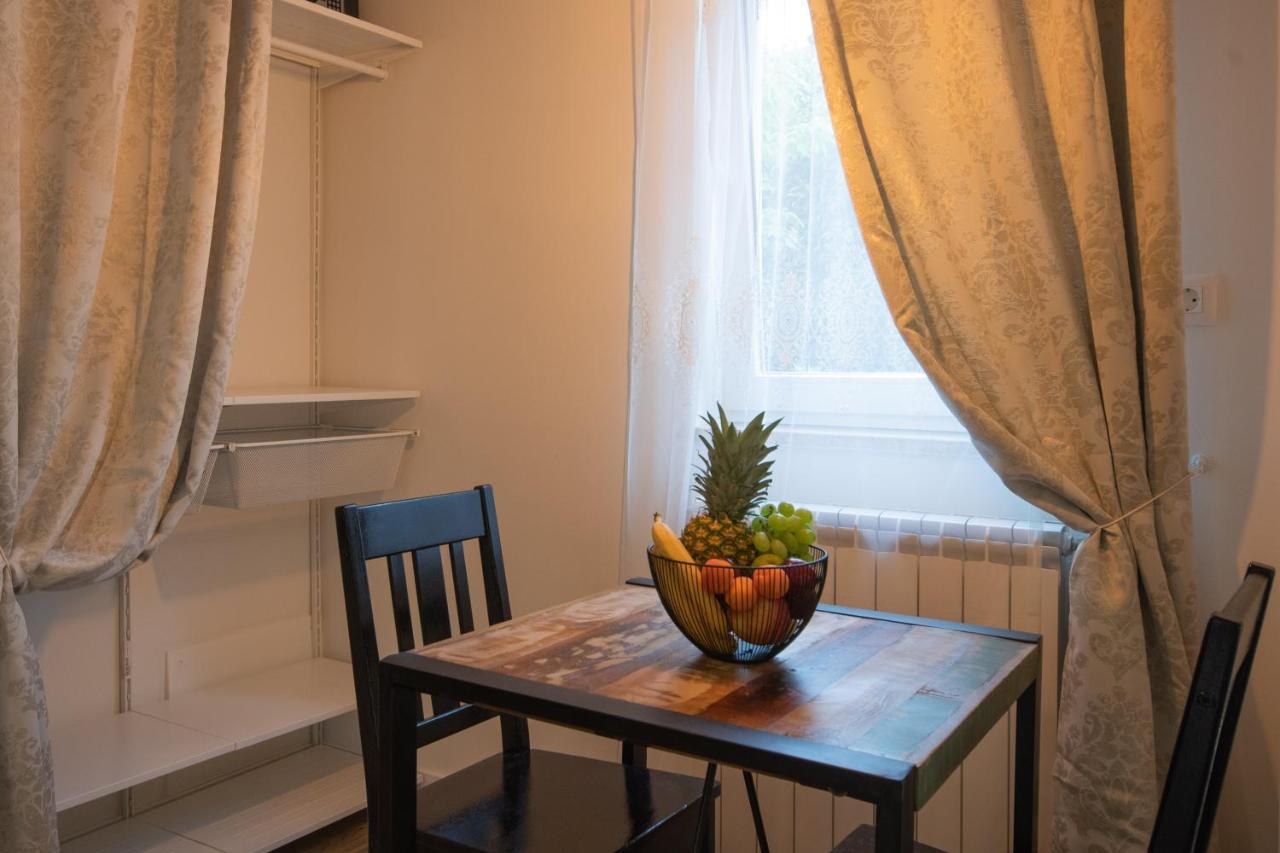 Wellness Studio D'Or - Exclusive New Apartment With Whirlpool, Sauna, Sunny Terrace, Private Parking Porec Bagian luar foto