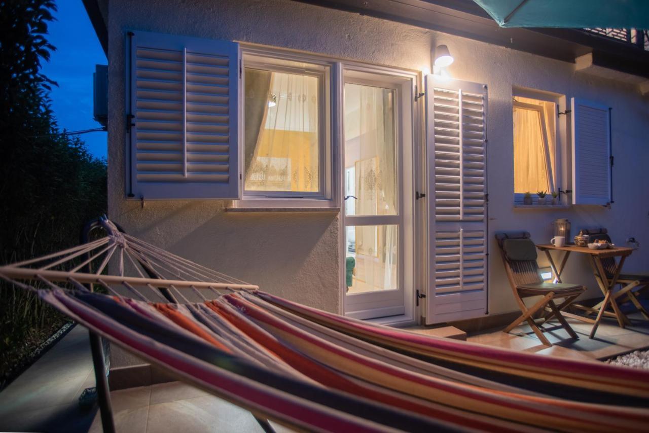 Wellness Studio D'Or - Exclusive New Apartment With Whirlpool, Sauna, Sunny Terrace, Private Parking Porec Bagian luar foto